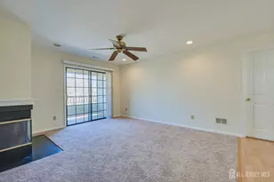 1109 Stoneridge Cir, Helmetta, NJ 08828 - Photo 9