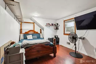 2 Dey Pl, Edison, NJ 08817 - Photo 15