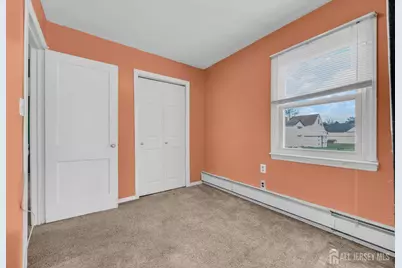 17 Hillcrest Avenue, Edison, NJ 08817 - Photo 9