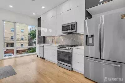 20 Van Nostrand Avenue #1, Jersey City, NJ 07305 - Photo 5