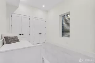 20 Van Nostrand Ave, Jersey City, NJ 07305 - Photo 15