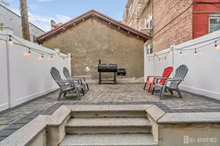 20 Van Nostrand Ave, Jersey City, NJ 07305 - Photo 17