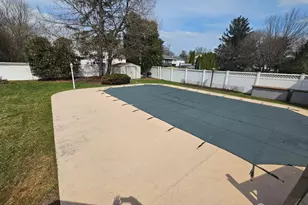 15 Delaware Dr, East Brunswick Township, NJ 08816 - Photo 15