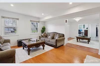 12 Mackenzie Lane, Plainsboro Township, NJ 08536 - Photo 7