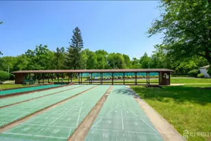 11 Pine Cluster Cir, Manalapan Township, NJ 07726 - Photo 3