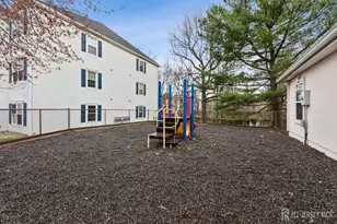 1634 Waterford Dr E, Edison, NJ 08820 - Photo 31