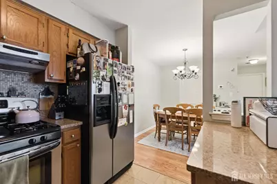 1634 Waterford Drive E, Edison, NJ 08820 - Photo 27