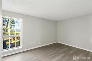 28 Boston Ct, Newark, NJ 07103 - Photo 27