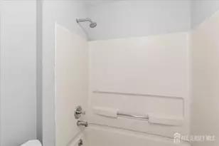 28 Boston Ct, Newark, NJ 07103 - Photo 21