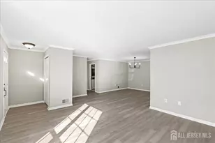 28 Boston Ct, Newark, NJ 07103 - Photo 9