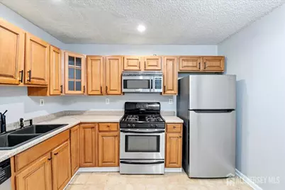 28 Boston Court, Newark, NJ 07103 - Photo 17