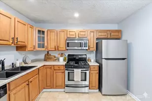 28 Boston Ct, Newark, NJ 07103 - Photo 5
