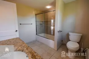 606 N Washington Ave N, Dunellen, NJ 08812 - Photo 25