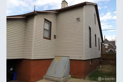 99 Washington Avenue, Carteret, NJ 07008 - Photo 5