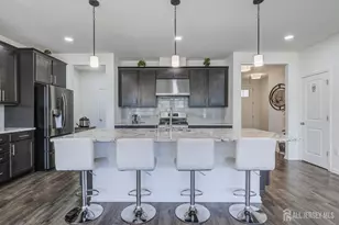 107 Charleston Dr, Monroe Township, NJ 08831 - Photo 7