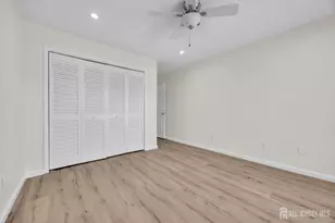 113 Heather Ct, Edison, NJ 08820 - Photo 21