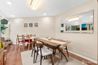 272 Westgate Drive, Edison, NJ 08820 - Photo 17