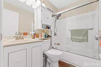 272 Westgate Drive, Edison, NJ 08820 - Photo 31