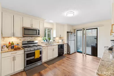 272 Westgate Drive, Edison, NJ 08820 - Photo 21