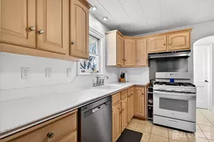 10 North Dr, East Brunswick Township, NJ 08816 - Photo 9