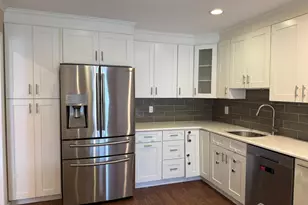 54 Holly Ct, Edison, NJ 08820 - Photo 19