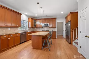 21 Woodmere Rd, Monroe Township, NJ 08831 - Photo 9