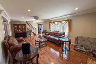 199 E Arthur Pl, Iselin, NJ 08830 - Photo 7