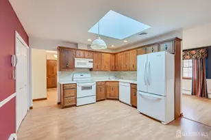 17 Bartha Ave, Edison, NJ 08817 - Photo 9