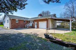 17 Bartha Ave, Edison, NJ 08817 - Photo 3