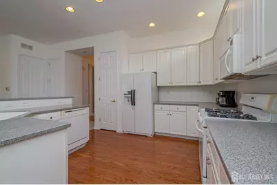 3 Hogan Way, Monroe Township, NJ 08831 - Photo 11
