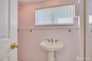 40 Meeker Ave, Edison, NJ 08817 - Photo 21