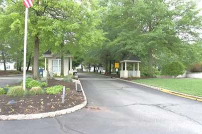 612 Waterford Drive, Edison, NJ 08817 - Photo 3
