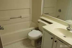 612 Waterford Dr, Edison, NJ 08817 - Photo 39