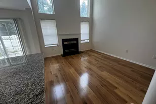102 Wellington Park Dr, South Brunswick Township, NJ 08540 - Photo 5