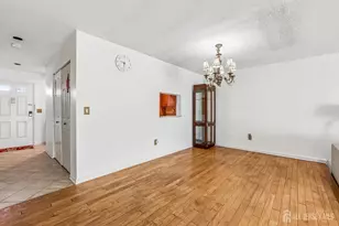 293 Bromley Pl, East Brunswick Township, NJ 08816 - Photo 3