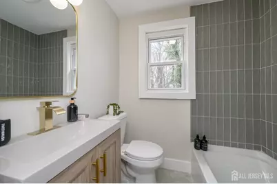 36 Delekas Avenue, South Plainfield, NJ 07080 - Photo 11