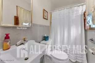 47 S Walnut Ave, Iselin, NJ 08830 - Photo 17