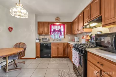 47 S Walnut Avenue, Iselin, NJ 08830 - Photo 11