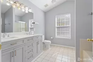 701 Dahlia Cir, South Brunswick Township, NJ 08810 - Photo 23