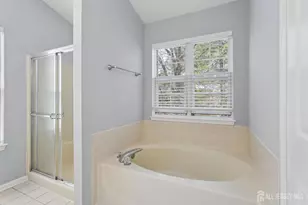 701 Dahlia Cir, South Brunswick Township, NJ 08810 - Photo 25