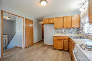 1834 Holly Rd, North Brunswick Township, NJ 08902 - Photo 9