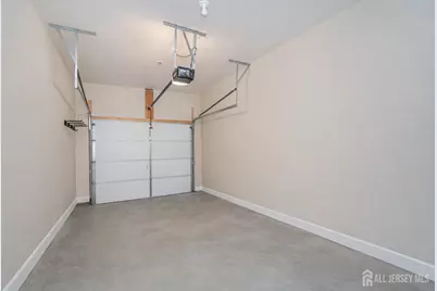 307 Peyton Place, New Brunswick, NJ 08901 - Photo 3