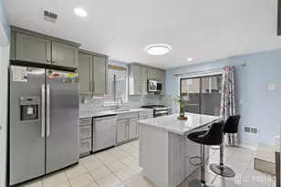 96 Westgate Dr, Edison, NJ 08820 - Photo 23