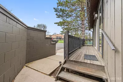 96 Westgate Drive, Edison, NJ 08820 - Photo 5