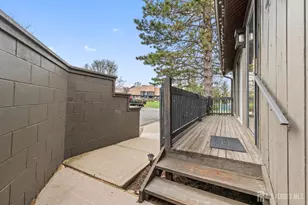 96 Westgate Dr, Edison, NJ 08820 - Photo 5