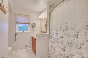 42 Buchanan Rd, Metuchen, NJ 08840 - Photo 35