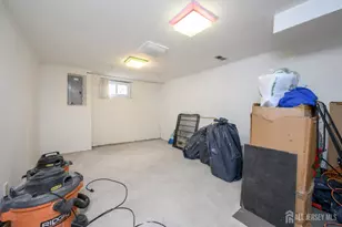20 Hollywood Dr, Woodbridge Township, NJ 07095 - Photo 31