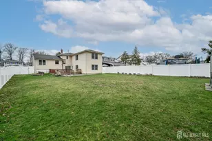 20 Hollywood Dr, Woodbridge Township, NJ 07095 - Photo 33