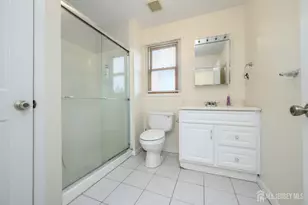 20 Hollywood Dr, Woodbridge Township, NJ 07095 - Photo 27