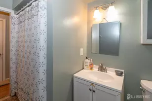 1033 Grove St, North Brunswick Township, NJ 08902 - Photo 23